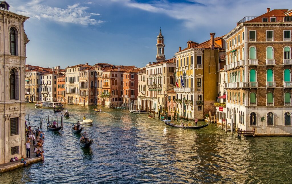 venice, italy, water-4751369.jpg